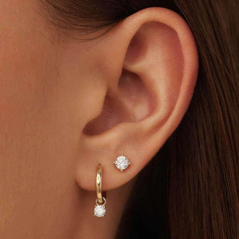 Saga™ | Elegantes pendientes de oro con piedras lunares